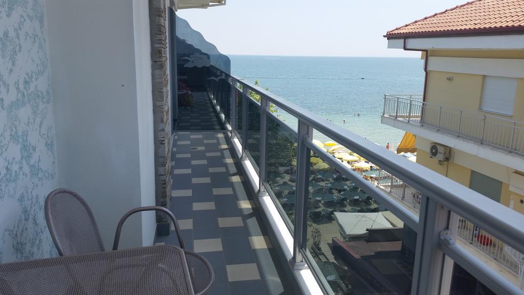 Kymata Hotel Paralia Katerinis Ngoại thất bức ảnh